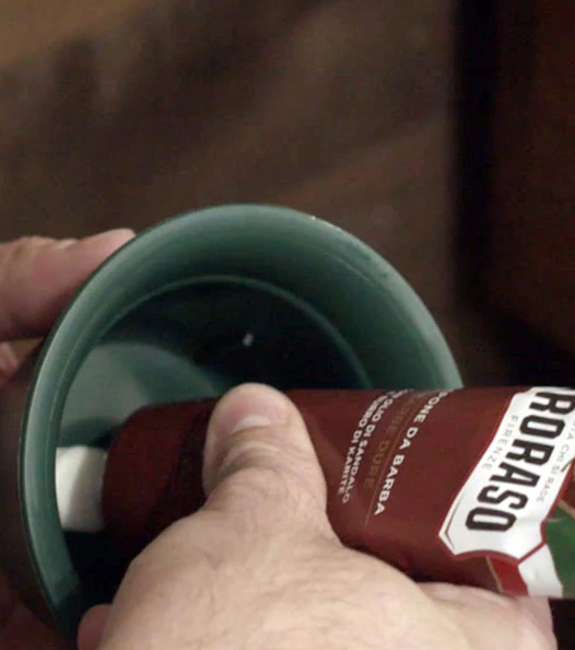 Tube de crème à raser Proraso : Barbes grossières rouges P109