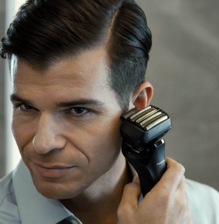 Rasoir électrique Panasonic à 6 lames, humide et sec, avec capteur de barbe réactif ESLS8A